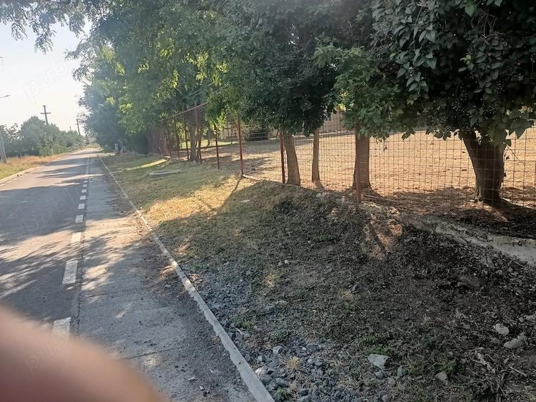 Teren de 1100 mp, în Ograda