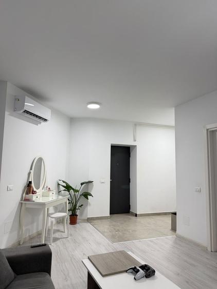 Apartament cu 2 camere în Mihai Bravu