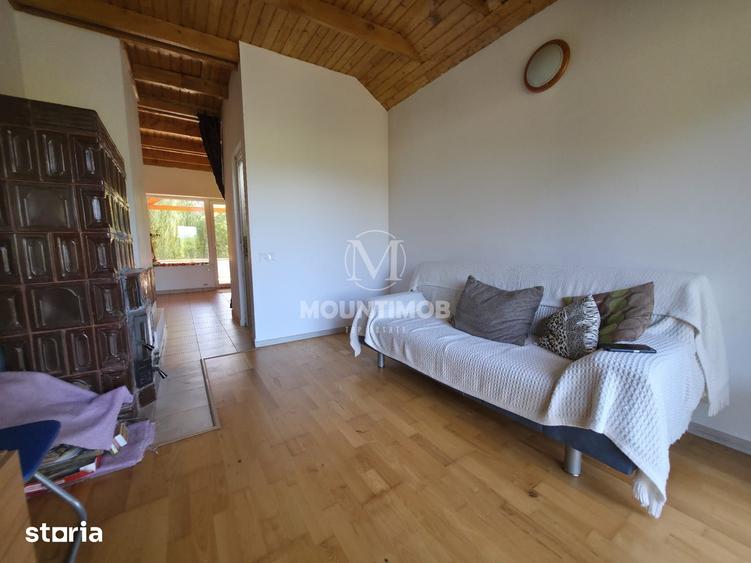Casă cu 5 camere cu Teren 1960 Mp în Vulcan