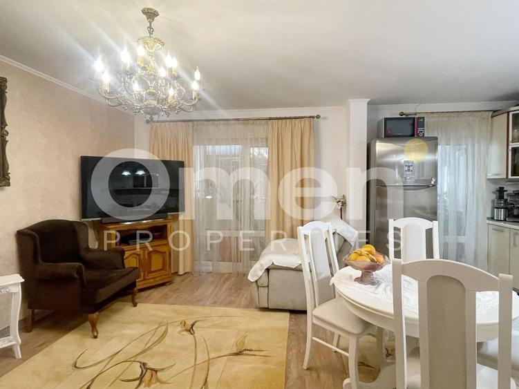 Apartament cu 3 camere decomandat, mobilat în Central