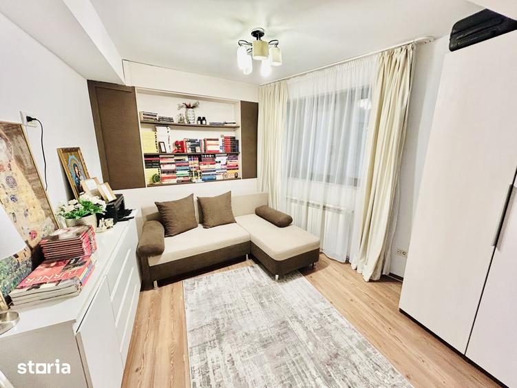 Apartament cu 3 camere în Tei