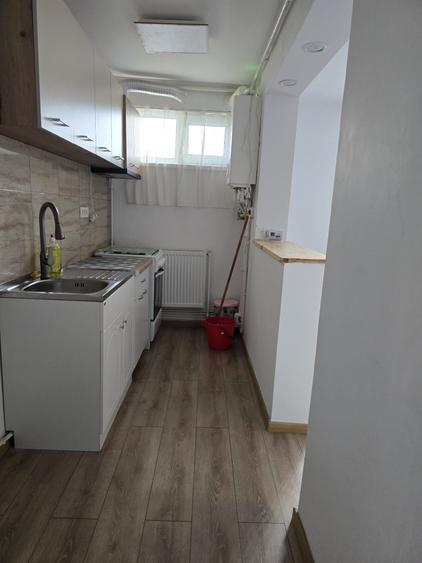 Apartament cu 2 camere decomandat în Exterior Vest