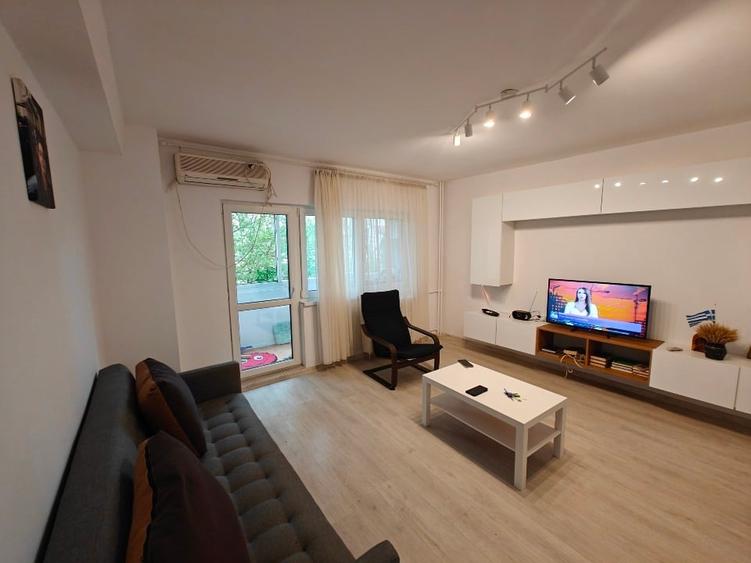 Apartament cu 2 camere semidecomandat, mobilat în Doamna Ghica