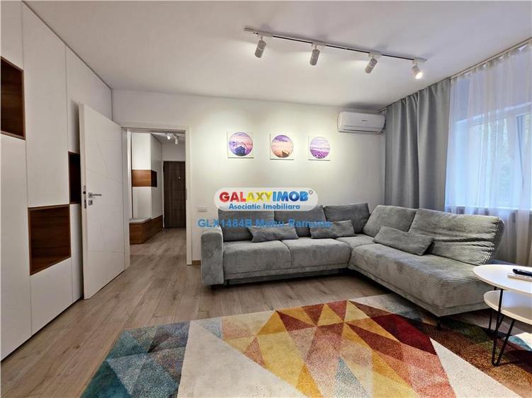 Apartament cu 3 camere decomandat, mobilat în Nerva Traian