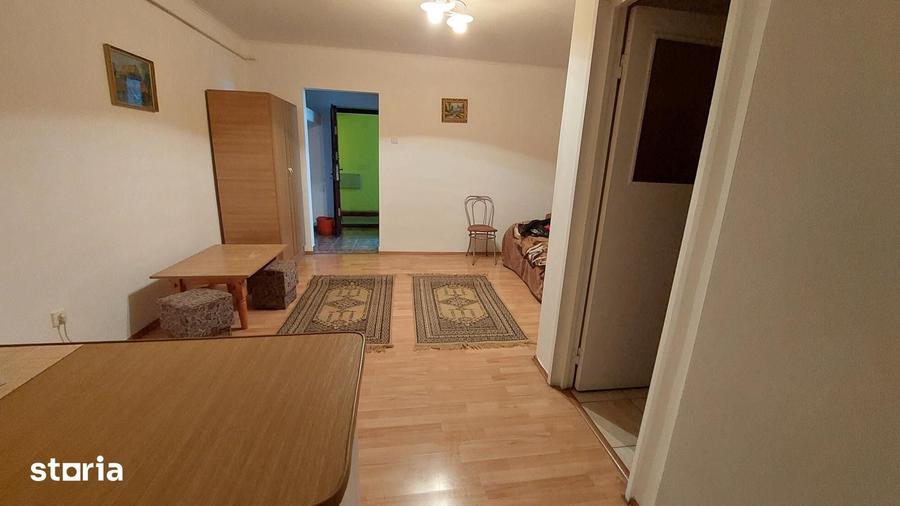 Garsonieră decomandată în Exterior Vest