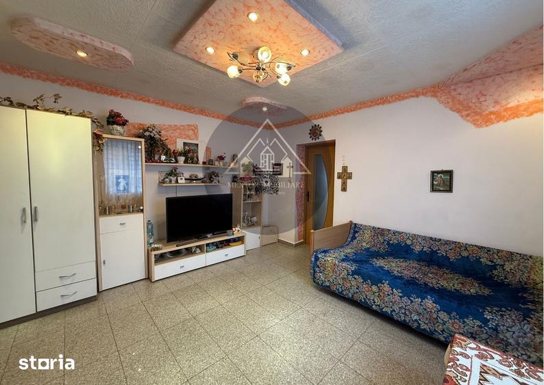 Casă cu 3 camere cu Teren 1063 Mp în Central
