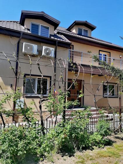 Casă cu 4 camere în Vărsătura