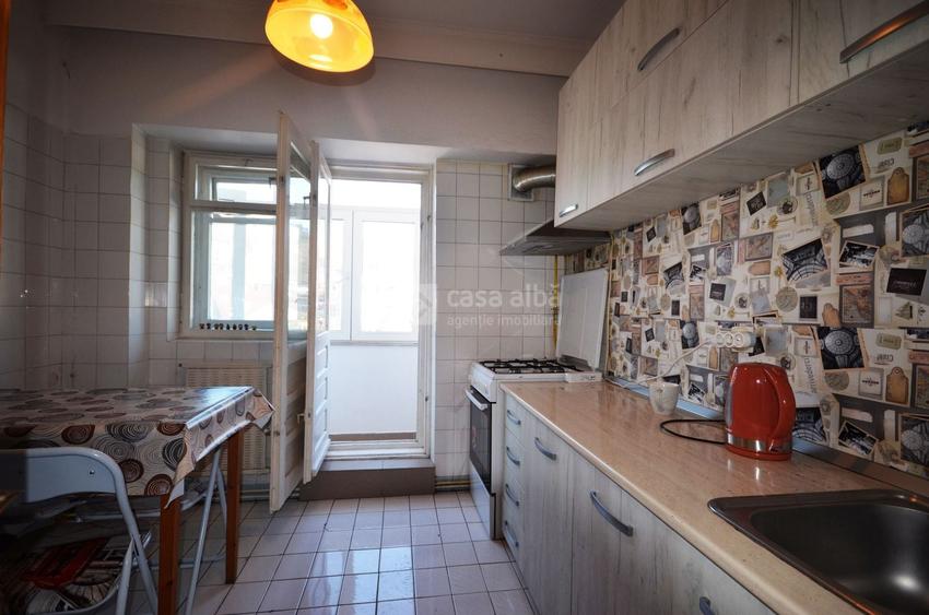 Apartament cu 4 camere decomandat, mobilat în Gară