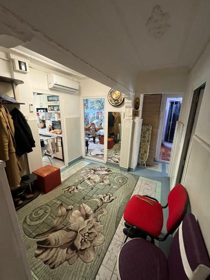 Apartament cu 4 camere decomandat în Inel II