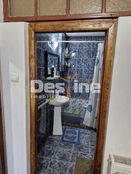 Casă individuală cu 2 camere cu Canalizare în Central