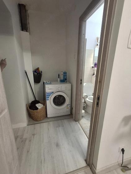 Garsonieră decomandată în Podu Roș