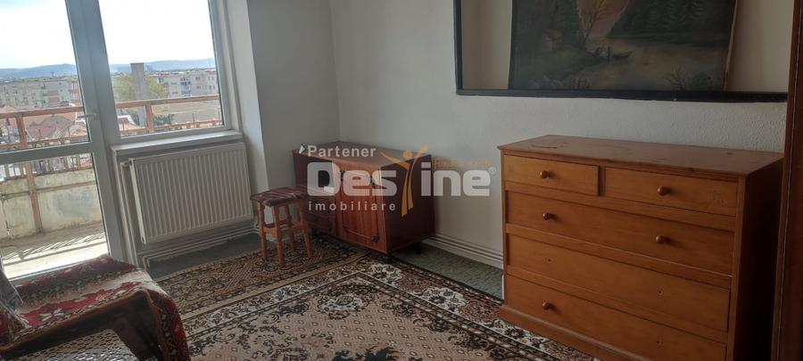 APARTAMENT CU 3 CAMERE IN ZONA MATERNA SITUAT LA ETAJUL 3 BLOC TURN - 13