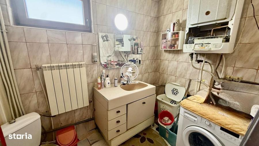 Casă cu 4 camere cu Teren 250 Mp în Păcurari