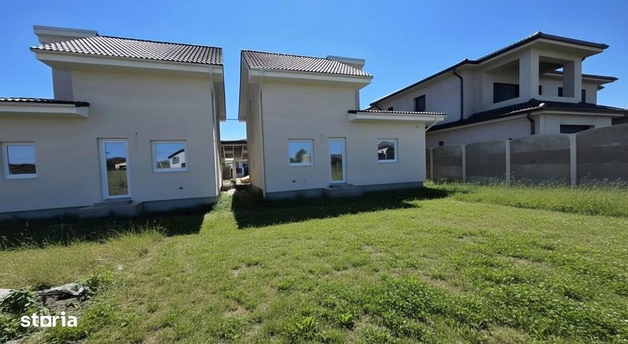 Casă cu 4 camere în Sânandrei