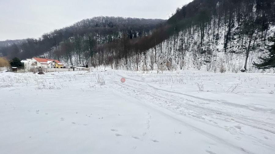 Teren Construcții intravilan de 800 mp, în Bunloc