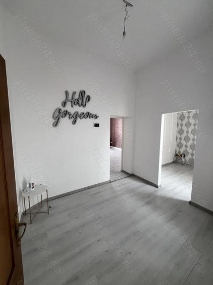 Spațiu comercial, de 30 mp, în Central