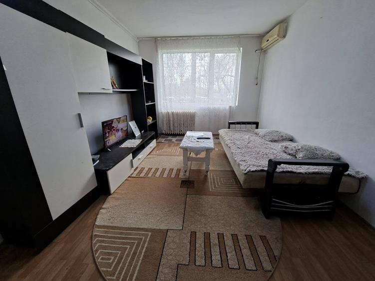 Apartament cu 2 camere semidecomandat în Nord - Spitalul Județean