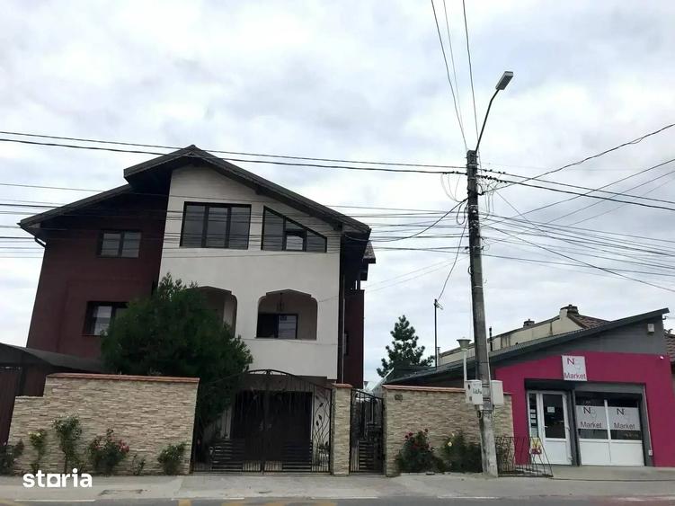 Casă cu 7 camere cu Teren 770 Mp în Dărăști-Ilfov