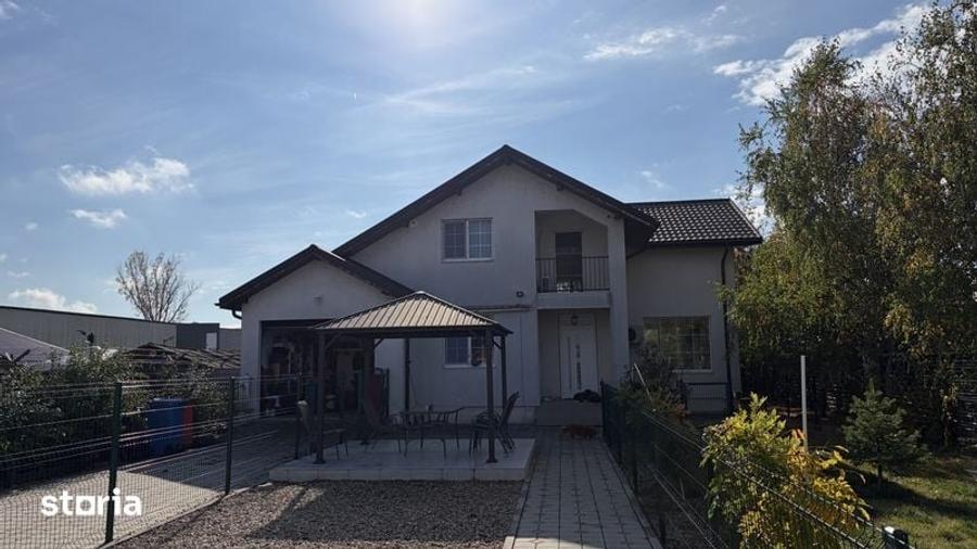 Casă cu 4 camere cu Teren 180 Mp în Crevedia
