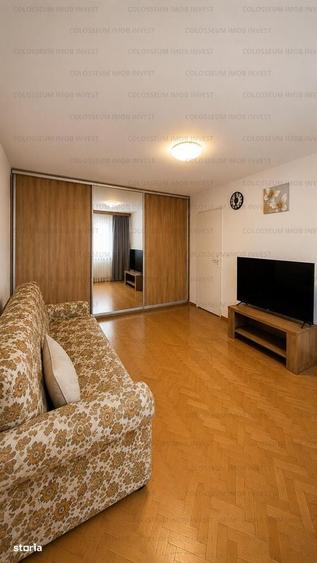Apartament cu 3 camere în Florilor