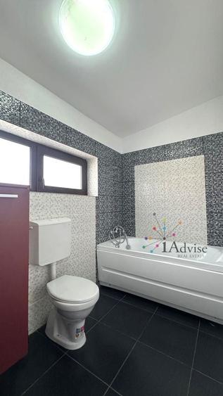 Casă cu 4 camere cu Canalizare în Hărman