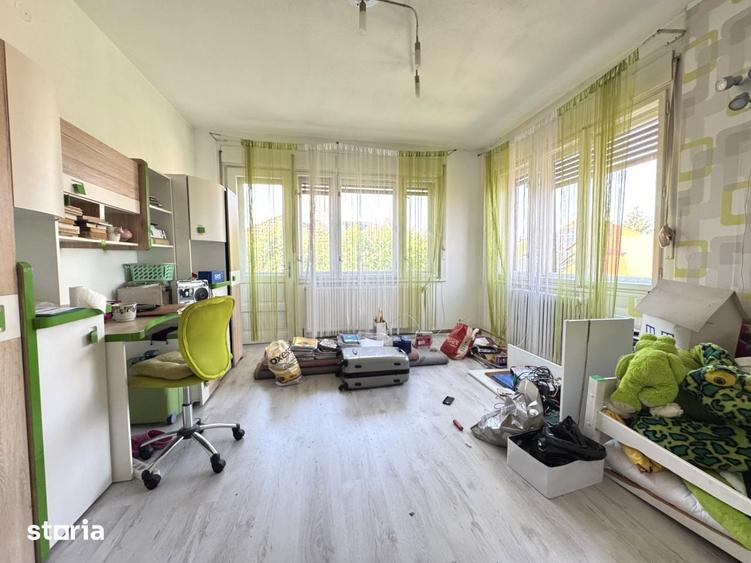 Apartament cu 5 camere, mobilat în Andrei Mureșanu