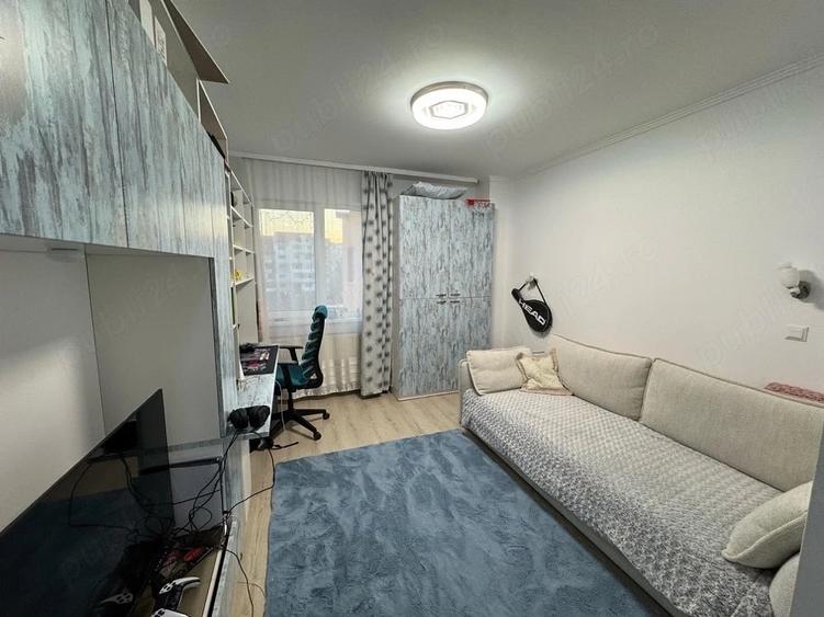 Apartament cu 2 camere decomandat în Pietroasa