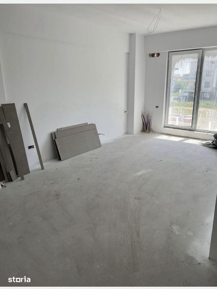 Apartament cu 2 camere decomandat în Exterior Vest