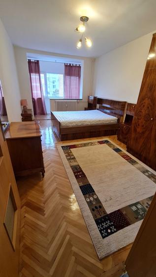 Apartament cu 3 camere semidecomandat, mobilat în Olimpia-Stadion