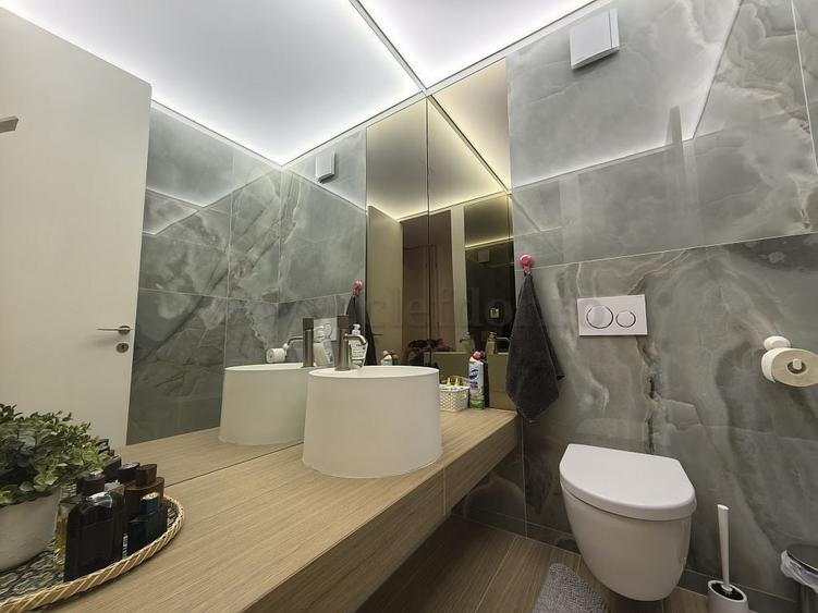 Apartament cu 4 camere decomandat în Iancu Nicolae