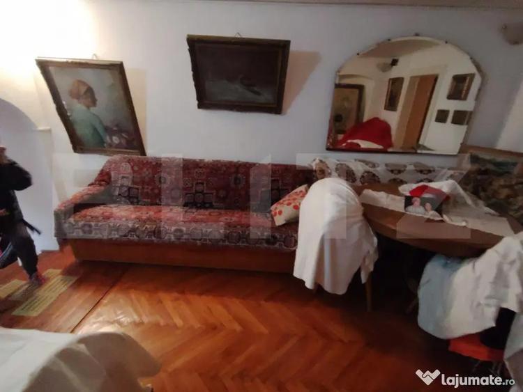 Casă cu 4 camere cu Teren 347 Mp în George Enescu