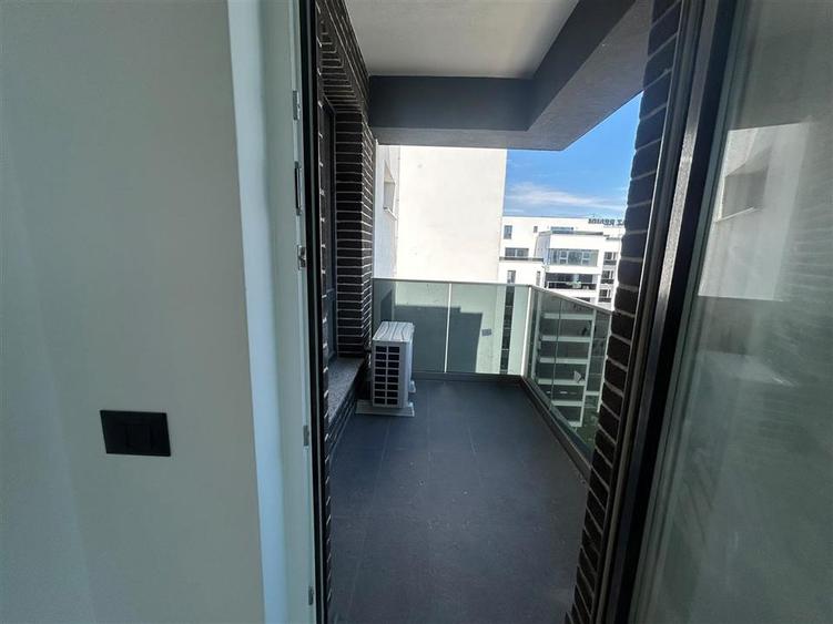 Apartament cu 3 camere semidecomandat în Burdujeni