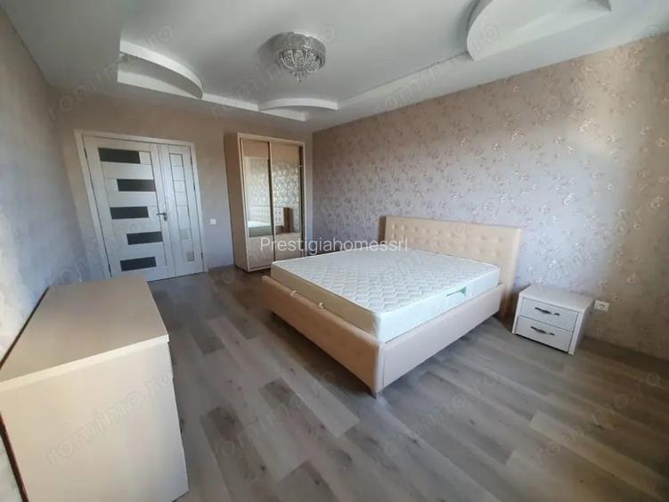 Oferim spre inchiriere apartament cu doua camere in zona Unirii
