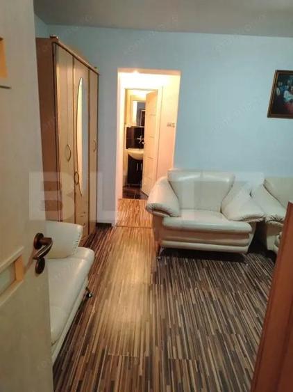 Apartament cu 2 camere semidecomandat în Botizului