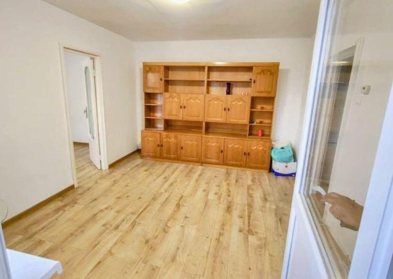 Apartament cu 3 camere în Mureșeni