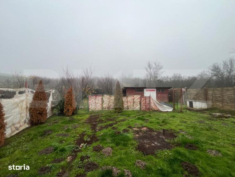 Casă cu 4 camere în Leamna de Sus
