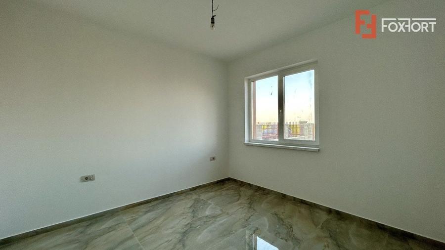 Duplex cu 5 camere cu Canalizare în Sânandrei