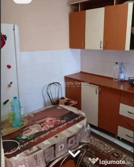 Apartament cu 2 camere decomandat în Drăgășani