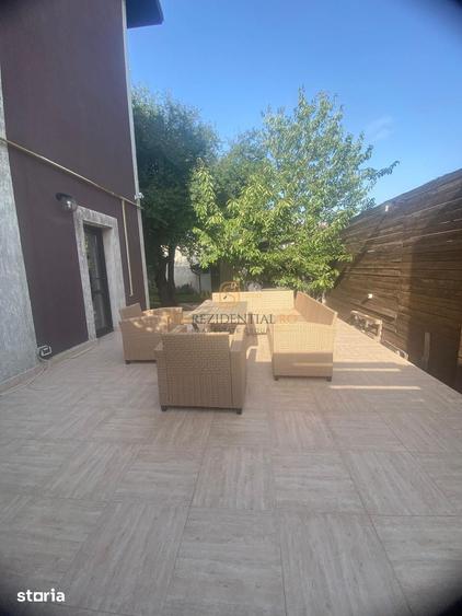 Casă cu 4 camere cu Teren 400 Mp în Apărătorii Patriei