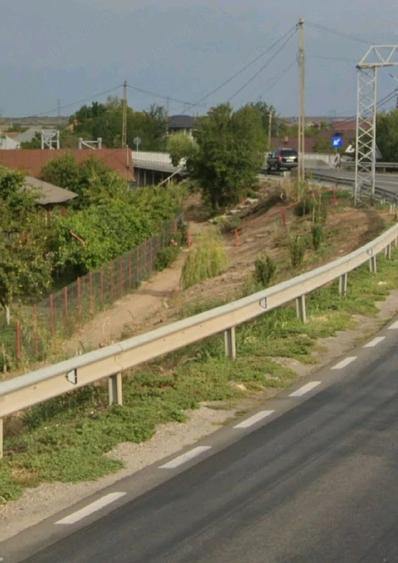 Casă cu Teren 300 Mp în Pleșoiu