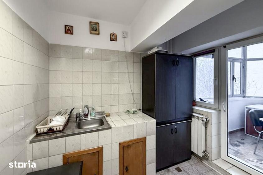 Spa?iu Birouri | Bd. Unirii | 2 camere | 3 Balcoane | Decomandat - 8