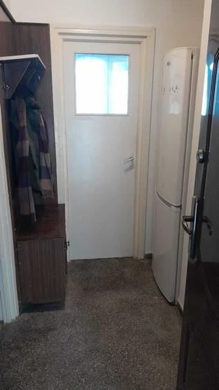 Apartament cu 2 camere semidecomandat în Bucur Obor