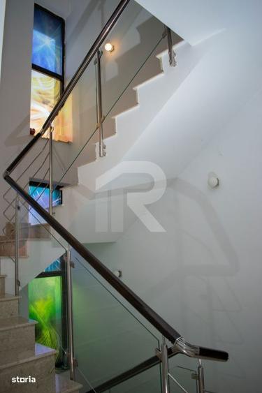 Casă cu 6 camere cu Teren 700 Mp în Crevedia