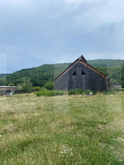 Spațiu industrial, de 994 mp, în Ghelința