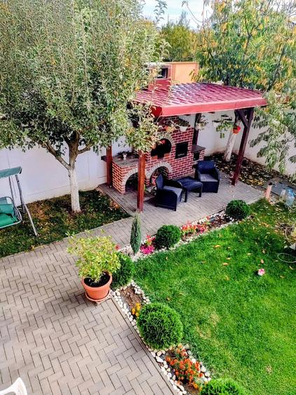 Casă cu 5 camere cu Teren 362 Mp în Malu Mare