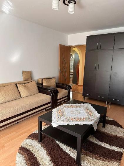 Apartament cu 2 camere decomandat în Horia