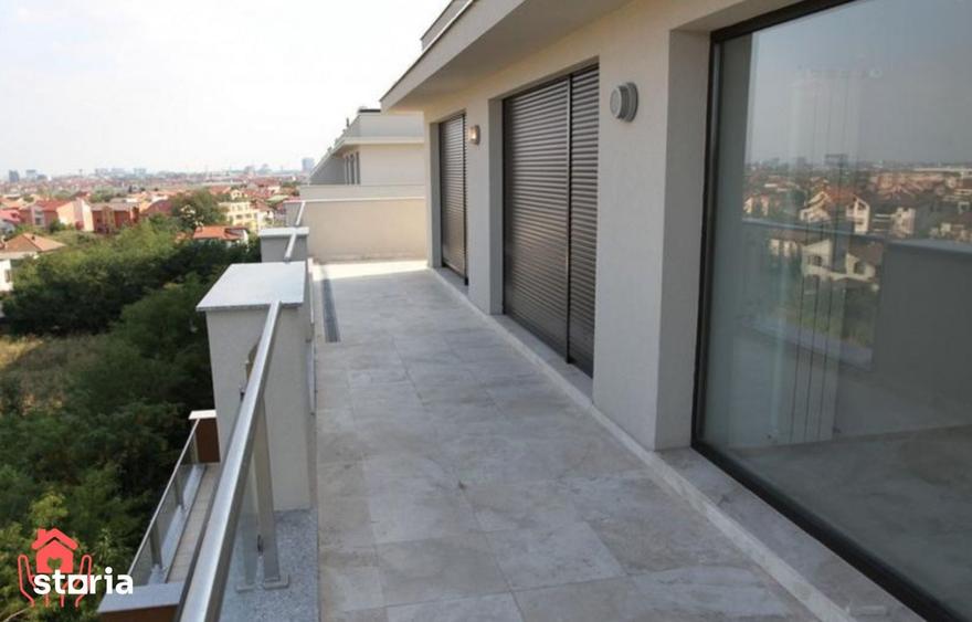 Apartament cu 4 camere decomandat în Est