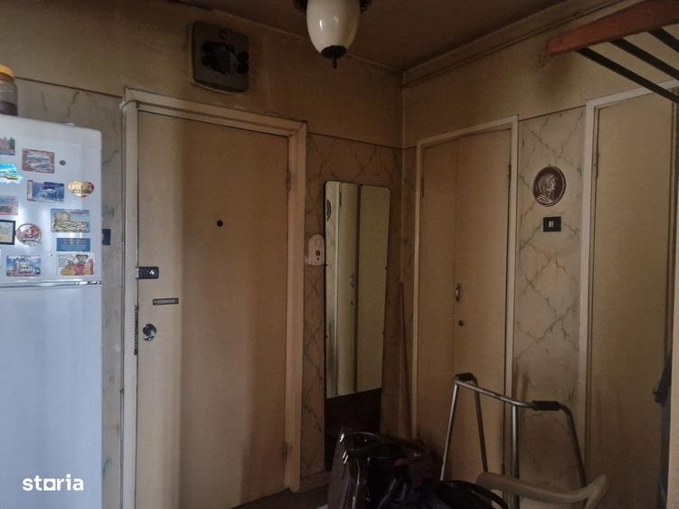 Apartament cu 2 camere decomandat în Sud