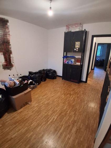 Apartament 4 camere-semidecomandat-zona Drumul Taberei - 11