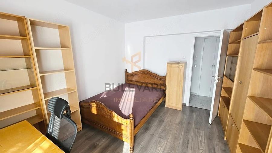 Apartament cu 3 camere decomandat în Zorilor